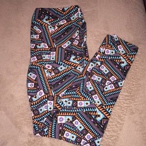 Aztec lularoe leggings. Only worn once!